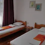 снежа/ Snezha Guest house *