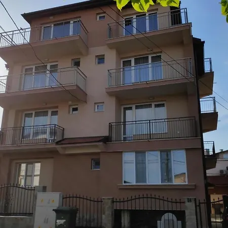 снежа/ Snezha Guest house Obzor